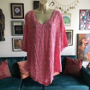 LOST RIVER Clothing Co size 1X Pink & White Interlocking Floral Print Tunic Top